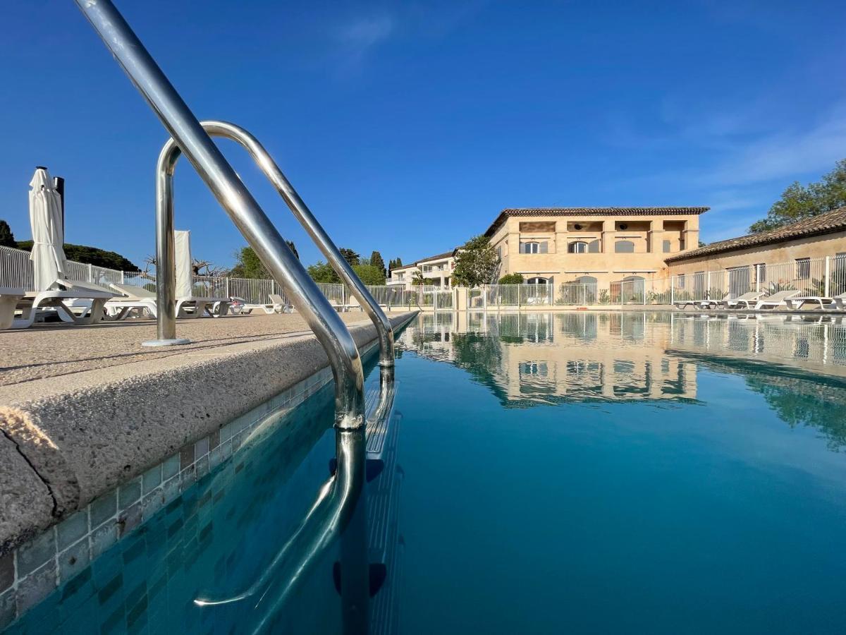 Studio 2 - Les Suites De Robinson - Residence Avec Piscine En Bord De Siagne, A Мандельё-ла-Напуль Экстерьер фото